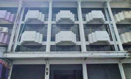 ขายอาคารพาณิชย์ / สำนักงาน - อาคารพาณิชย์ ถนนสุวินทวงศ์ ตำบลคลองอุดมชลจร อำเภอเมืองฉะเชิงเทรา