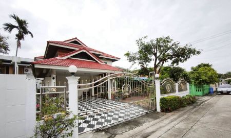 ขายบ้าน - ขายด่วนบ้านเดี่ยว 2 ชั้น หลังใหญ่ ทำเลดี ซอยสามมัคคี 20 แยก 4 (นนทบุรี)