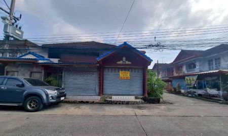 ขายทาวน์เฮาส์ - ขายบ้าน 2 ชั้น หลังมุม หมู่บ้านพฤกษา2 คลอง8 ถนนรังสิต-นครนายก