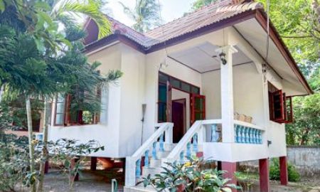 ให้เช่าบ้าน - บ้านให้เช่า 2 ห้องนอน 1 ห้องน้ำ พร้อมเข้าอยู่ทันที . ทำเลดี บ้านใต้ ตำบลแม่น้ำ อำเภอเกาะสมุย จังหวัดสุราษฎร์ธานี