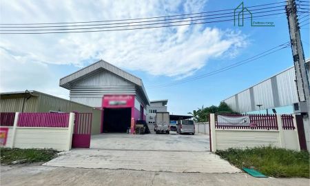 ขายโรงงาน / โกดัง - ขายโกดัง พร้อมออฟฟิศ และที่ดินถมแล้ว ขนาดที่ดินทั้ง 2 แปลงรวม 251 ตรว. คลองขวาง นนทบุรี