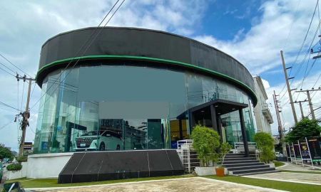 ให้เช่าอาคารพาณิชย์ / สำนักงาน - ให้เช่า โชว์รูมตรงเหม่งจ๋าย (ปากซอย SISB) โลเคชั่นดีมากๆ