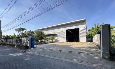 โรงงาน / โกดัง - ให้เช่าและขายโกดังStand Alone กรุงเทพกรีฑา37ใช้สอยโกดัง 810 ตรมมีกำแพงล้อมรอบ1ไร่ 1 สำนักงาน 1 ห้องพัก ห้องครัว ที่จอดรถ 5-6คันห้องน้ำ3 ห้อง