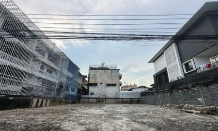 ขายที่ดิน - ขายที่ดินขนาด 140 ตารางวา ซอยสาธุประดิษฐ์ 49 หน้ากว้าง 20 เมตร ลึก 28 เมตร