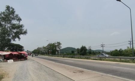 ขายที่ดิน - ขายที่ดินติดถนนหลักตรงข้ามวัดครูบาองค์ใหญ่พร้อมโอน