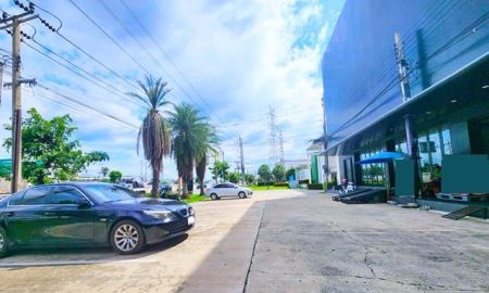 ให้เช่าอาคารพาณิชย์ / สำนักงาน - ตลาดสำเพ็ง 2 1.9 กม กัลปพฤกษ์ MRT หลักสอง 4.4กม. กรพิทักษ์ศึกษา 2.8 กม. ให้เช่าอาคารพาณิชย์ 2 คูหา 4ชั้น 52ตร.วา 1,002ตร.ม.