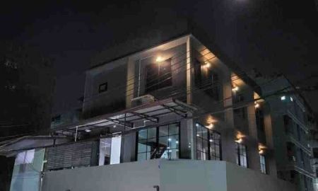 ให้เช่าอาคารพาณิชย์ / สำนักงาน - ให้เช่าอาคารสไตล์ลอฟท์ 3ชั้น ย่านห้วยขวาง ซอยประชาสงเคราะห์27