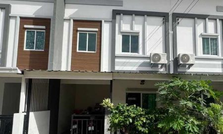 ขายทาวน์เฮาส์ - ขายบ้าน Townhome ในโครงการ 2 ชั้น 3 ห้องนอน หนองปรือ ทำเลทอง