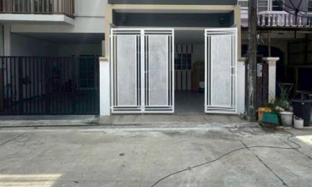 ขายทาวน์เฮาส์ - ขาย หมู่บ้านฉัตรณรงค์วิลล่า 3 ถ. ลำลูกกา ซ. เปียร์นนท์ (เข้าซอยเพียง 100 เมตร)