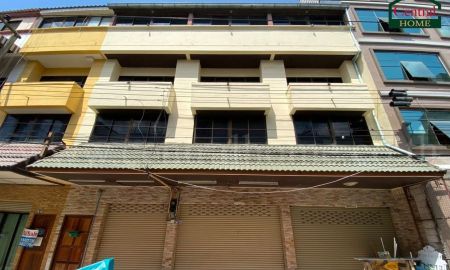 ขายอาคารพาณิชย์ / สำนักงาน - อาคารพาณิชย์ 3 ชั้น 3 คูหา บิ้วอินแล้ว ใกล้หาดจอมเทียน ชลบุรี