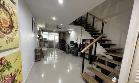 ขายทาวน์เฮาส์ - ขายทาวน์โฮม 20 ตรว.ลาดพร้าว 110 แยก 3 ใกล้รถไฟฟ้าสายสีเหลือง สถานีมหาดไทย เขตวังทองหลาง กรุงเทพ