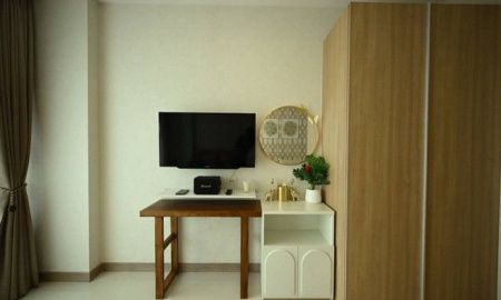 ให้เช่าคอนโด - ให้เช่า ขายคอนโดหรู ริเวียร่า บีช วงค์อมาตย์ วิวทะเล+วิวเมือง ห้องรีโนเวทใหม่