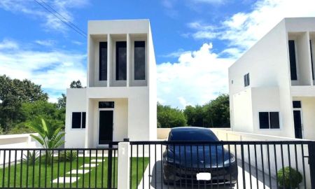 ขายบ้าน - ขายบ้านเดี่ยวหรู 2 ชั้น บ้านศรีย้อย ต้นธง - ลำพูน บ้านใหม่สไตล์โมเดิร์น ของแถมจัดเต็ม ถูกมาก ใกล้ตัวเมืองลำพูน เชื่อมต่อเชียงใหม่