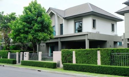 ขายบ้าน - HOT PRICE ! บ้านสวยสภาพมือ 1 โซนหน้าสวนสาธารณะ พร้อมตกแต่งบิ้วอินทั้งหลัง เฟอร์ครบ พร้อมอยู่ได้ทันที