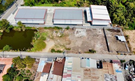 ขายที่ดิน - ที่ดินสวย เหมาะสร้างบ้าน โกดัง ถมแล้วใกล้มอเตอร์เวย์เพียง 400 เมตร