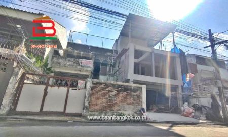 ขายทาวน์เฮาส์ - ทาวน์โฮม 2 ชั้นครึ่ง ซอยสุขุมวิท 99 เนื้อที่ 47 ตรว. ใกล้ BTS บางจาก ถนนสุขุมวิท แขวงบางจาก เขตพระโขนง จังหวัดกรุงเทพมหานคร