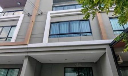 ให้เช่าทาวน์เฮาส์ - ให้เช่า] หมู่บ้าน พรีเมี่ยมเพลส พหลโยธิน - รามอินทรา / 4 ห้องนอน 3 ห้องน้ำ / 25 ตรว. 220 ตรม. **35,000**