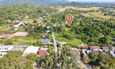 ขายที่ดิน - ที่ดินทำเลทอง ตั้งอยู่ในแหล่งความเจริญหน้าแปลงวิวเขา ด้านหลังติดคลองน้ำ ทำเลดีมากเหมาะทำบ้านสวน รีสอร์ต ที่พัก