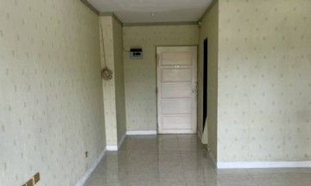 ขายคอนโด - ขายด่วน ราคาถูกที่สุด คอนโดคันทรี่คอมเพล็กซ์ บางนา ใกล้ BTS บางนา