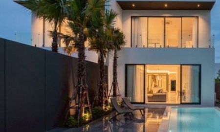 ขายบ้าน - พูลวิลล่าส่วนตัว สไตล์โมเดิร์น ROWENA โซนหางดง พร้อมคอร์ทยาร์ดกลางบ้าน ใกล้แยกราชพฤกษ์เพียง 4 นาที