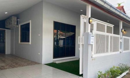 ขายทาวน์เฮาส์ - ขายบ้านแฝดหลังใหญ่ อารมณ์บ้านเดี่ยว ใกล้ห้างเดอะชิลล์ ซอยเขาน้อย