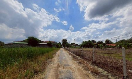 ขายที่ดิน - ขายด่วน ที่ดินพุทธมณฑลสายสาม 360 ตารางวา ถมแล้วทั้งแปลง ซอย 19 แยก 6-12 เขตทวีวัฒนา กทม.