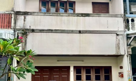 ขายทาวน์เฮาส์ - ขายบ้านทาวน์เฮ้าส์ 2 ชั้น ติดถนนกัลปพฤกษ์ เนื้อที่ 16.3 ตารางวา 2 ห้องนอน แขวงบางหว้า เขตภาษีเจริญ กรุงเทพมหานคร