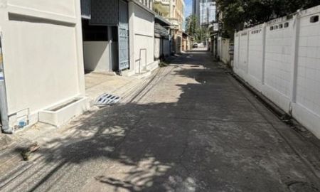 ให้เช่าโรงงาน / โกดัง - ให้เช่าโกดัง/ออฟฟิศ ลาดหญ้า คลองสาน กรุงเทพฯ พื้นที่ 320 ตร.ม.