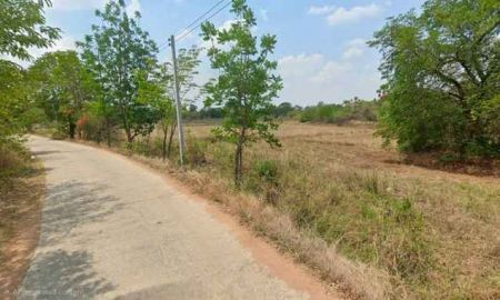 ขายที่ดิน - ขายที่ดินเปล่า จ.นครราชสีมา 40 ไร่ 2 งาน 35 ตร.ว. ที่ดินติดถนน น้ำไฟเข้าถึง เหมาะลงทุน ราคาไร่ละ 200,000 บาท