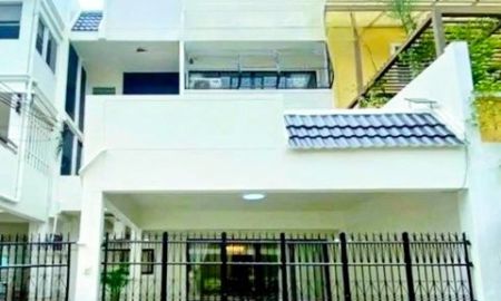 ให้เช่าบ้าน - เซ็นทรัล พระราม 9 600 ม ให้เช่าบ้านหรู 3 ชั้น ดาดฟ้า 255ตร.ม. 22 ตร.วา. 6นอน MRTพระราม9 700ม. 4 น้ำตกแต่งครบ หรูหรา จัดเต็มเฟอร์ฯ