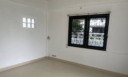 ให้เช่าบ้าน - ให้เช่าบ้านใกล้รถไฟฟ้า บ้านเช่าลาดพร้าว 63ตรว. 4นอน 2น้ำ แอร์3เครื่อง ตกแต่งใหม่ ทำเลดี