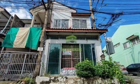 ขายทาวน์เฮาส์ - ขายบ้านแปลงมุม หมู่บ้านพิพรพงษ์2 วิภาวดีรังสิต 84 เนื้อที่ 17.20 ตร.ว ทำเลดี ใกล้สนามบินดอนเมือง