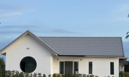 ขายบ้าน - ขายบ้านสวยสร้างใหม่ สไตล์โมเดิร์น ขนาด 65 ตรว บรรยากาศดี ถนนเชียงใหม่-ดอยสะเก็ด เชียงใหม่.