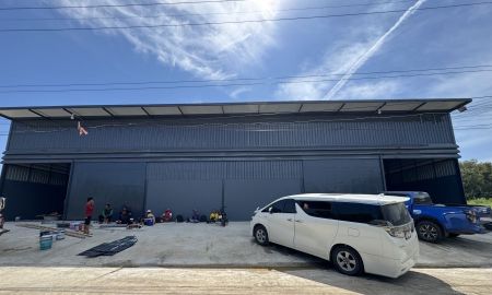 ให้เช่าโรงงาน / โกดัง - โกดังสร้างใหม่ให้เช่า ราคาถูก ขนาด 570 ตรม มีห้องพัก 4 ห้อง ห้องน้ำ 2 ห้อง ย่านคลองสอง คลองหลวง ปทุมธานี