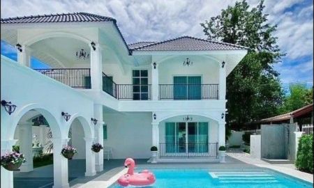 ขายบ้าน - ขายพูลวิลล่าพัทยา ชลบุรี ขาย Pool Villa พัทยา ทำเลพัทยาเหนือ ใกล้รพ.กรุงเทพพัทยา ใกล้ห้างเทอร์มินอล 21 พัทยา ขนาด 100 ตารางวา