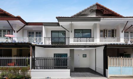 ขายทาวน์เฮาส์ - ทาวน์โฮม 2 ชั้น รีโนเวทใหม่ พฤกษา 3 บางบัวทอง (ซอยวัดลาดปลาดุก) ต่อเติมครบพร้อมอยู่