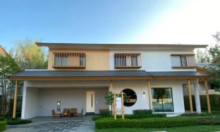 ขายบ้าน - บ้านหรูสไตล์ญี่ปุ่น สงบงาม เรียบหรู เหนือกาลเวลา สัมผัสประสบการณ์การอยู่อาศัยระดับพรีเมียม ในบ้านที่ออกแบบอย่างประณีต ผสานเสน่ห์ความเรียบง่าย