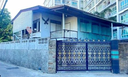 ให้เช่าบ้าน - ตลาดวังหลัง 2.1กม. MRTจรัญฯ13 500ม. ให้เช่าบ้าน 2ชั้น หลังมุม 65ตร.วา. รร.นานาชาติTSI 2.4กม. อิสรภาพ 27-33 บางกอกใหญ่ ทำ Airbnb ได้ 5นอน