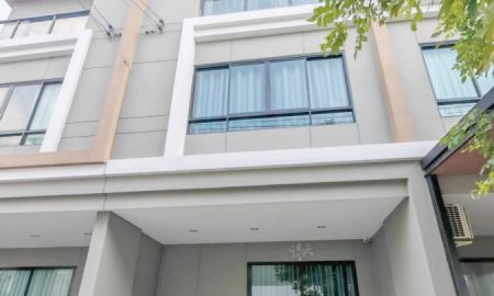 ให้เช่าทาวน์เฮาส์ - เช่าทาวน์โฮม 3 ชั้น ใกล้ BTS สายหยุด โครงการ Premium Place พหลโยธิน รามอินทรา