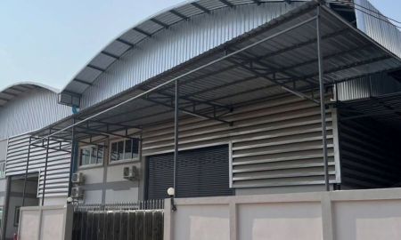 โรงงาน / โกดัง - ให้เช่าหรือขาย โกดัง คลังสินค้า โรงงานทรัพย์รุ่งเรือง ( คลองมะเดื่อ ) ขนาด 735 ตร.ม. กระทุ่มแบน สมุทรสาคร