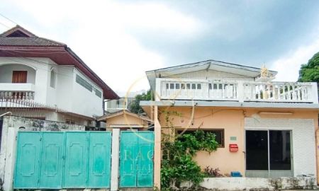 ขายบ้าน - ขายด่วน บ้านเดี่ยว 2 ชั้นตึกครึ่งไม้เก่าตามสภาพ พร้อมห้องเช่าเก่า 4 ห้องพร้อมห้องน้ำในตัว ซ.ลาดพร้าว 35 แยก 6-1