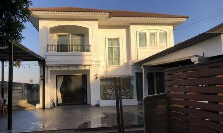 ให้เช่าบ้าน - ให้เช่าบ้านเดี่ยว 4 ห้องนอน 2 ห้องน้ำ 1 ห้องนั่งเล่น หมู่บ้าน ภัสสร 21 วงแหวน พระราม 9