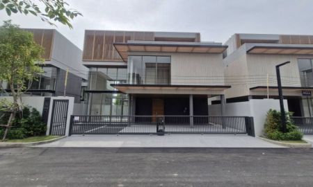 ให้เช่าบ้าน - ให้เช่าบ้านเดี่ยว 3 ชั้น โครงการไฮด์พาร์ค การ์เด้น ประชาอุทิศ 19 ดอนเมือง ระดับลักซ์ชัวรี่ สไตล์ Modern Tropical