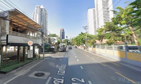 ขายที่ดิน - ขายที่ดินพร้อมสิ่งปลูกสร้าง ซอยเอกมัย 12 / ปรีดี 37 เหมาะทำคอนโด