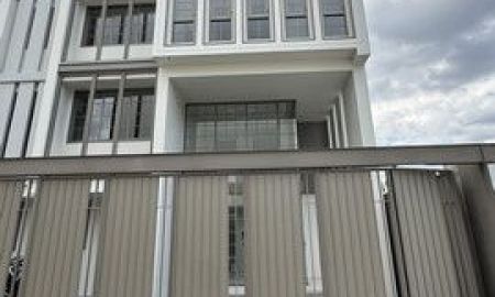 ขายอาคารพาณิชย์ / สำนักงาน - Baan U Charoen Eastville 479 ตร.ม. มีลิฟต์ เพียง 300 เมตร ถึงCentral Eastville บ้านใหม่มือ1 โครงการ