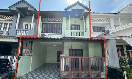 ขายทาวน์เฮาส์ - ขาย ทาวน์เฮ้าส์ทำเลดี หมู่บ้านวรารักษ์ รามอินทรา คู้บอน ซอยเลียบคลองสอง 27