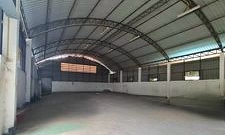 ขายโรงงาน / โกดัง - ขายโกดังฉะเชิงเทรา อำเภอเมือง ตำบลคลองหลวงแพ่ง ตัวโกดังสร้างเต็มพื้นที่ จอดรถด้านหน้าได้หลายคัน