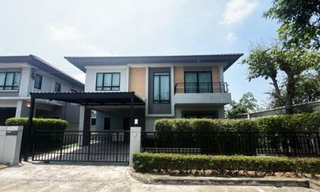 ให้เช่าบ้าน - ให้เช่า] หมู่บ้าน ไลฟ์ บางกอก บูเลอวาร์ด รามอินทรา 65 / 4 ห้องนอน 3 ห้องน้ำ / 53 ตรว. 180 ตรม. **50,000**