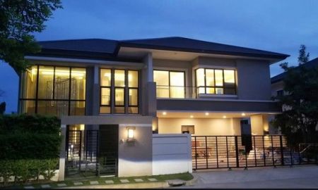 ขายบ้าน - ขายถูกบ้านเดี่ยว 2 ชั้น มบ. เดอะ ซิตี้ ปิ่นเกล้า-บรมฯ ขนาด 121 ตรว. 4 นอน 6 น้ำ บ้านหรู หลังมุม ใกล้รถไฟฟ้าสายสีแดงอ่อน สถานีบ้านฉิมพลี