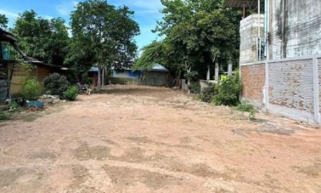 ขายที่ดิน - ขายที่ดินบางเสร่ถมแล้วฝั่งทะเล 132 ตรว. หลังโรงเรียนบางเสร่ ใกล้ถ.สุขุมวิท3-150เมตร อ.สัตหีบ จ.ชลบุรี